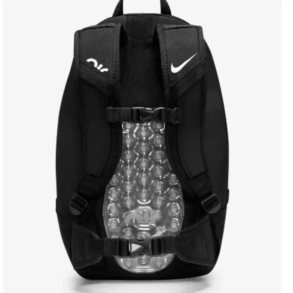 NWT NIKE Air Max Bubble Backpack 17L NWT NIKE Air Max Bubble Backpack 17L